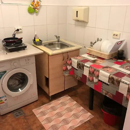 Orange Studio Harlequin Apartment Constanta